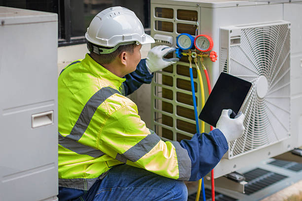 Professional Hvac Maintenance technician working in Hull, IA